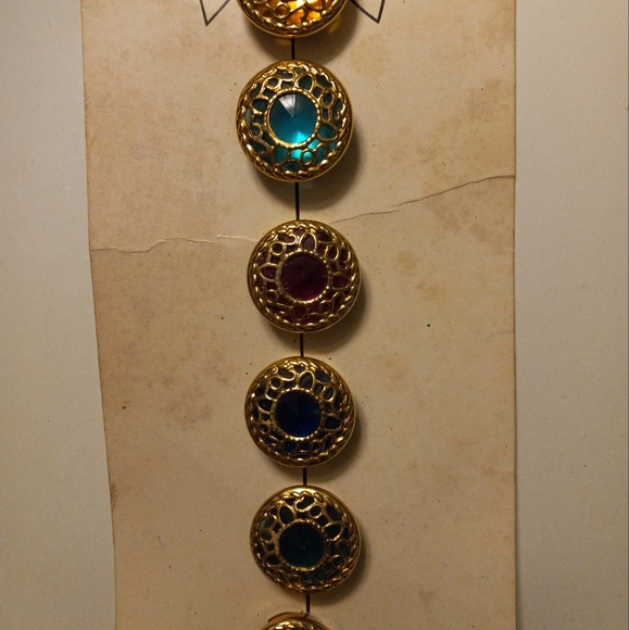 Not new,never used,6pc assorted faux glass colored button covers with gold edges - Picture 2 of 2
